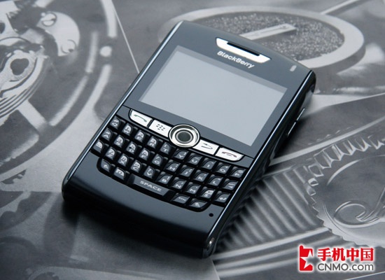 Wi-Fi GPS高端商務(wù) 黑莓8820綜合評測 
