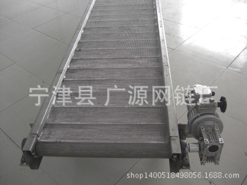 輸送機
