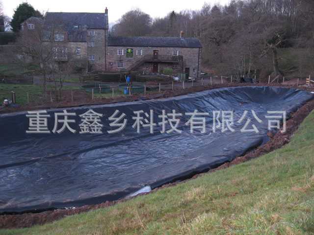 人工湖